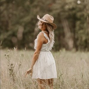 Meet your Posher, Chloe